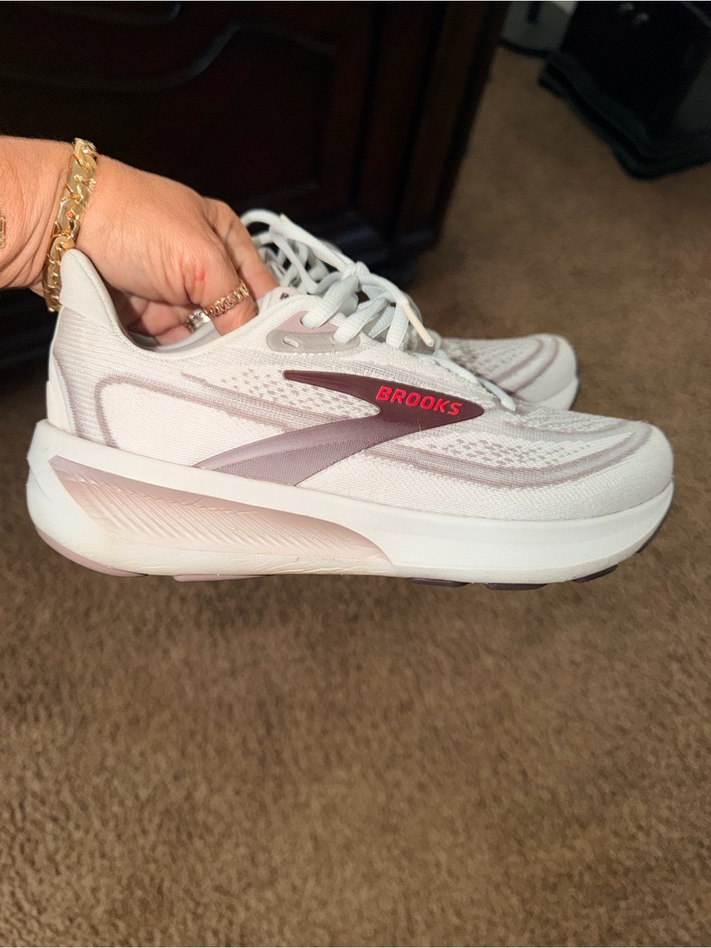 Brooks Women's White and Mauve-Pink- red- burgundy- Running Shoe - Picture 3 of 13